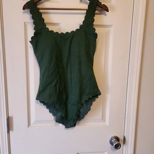 Aerie Women’s  Lg Swim One Piece Swimsuit Full Coverage Padded